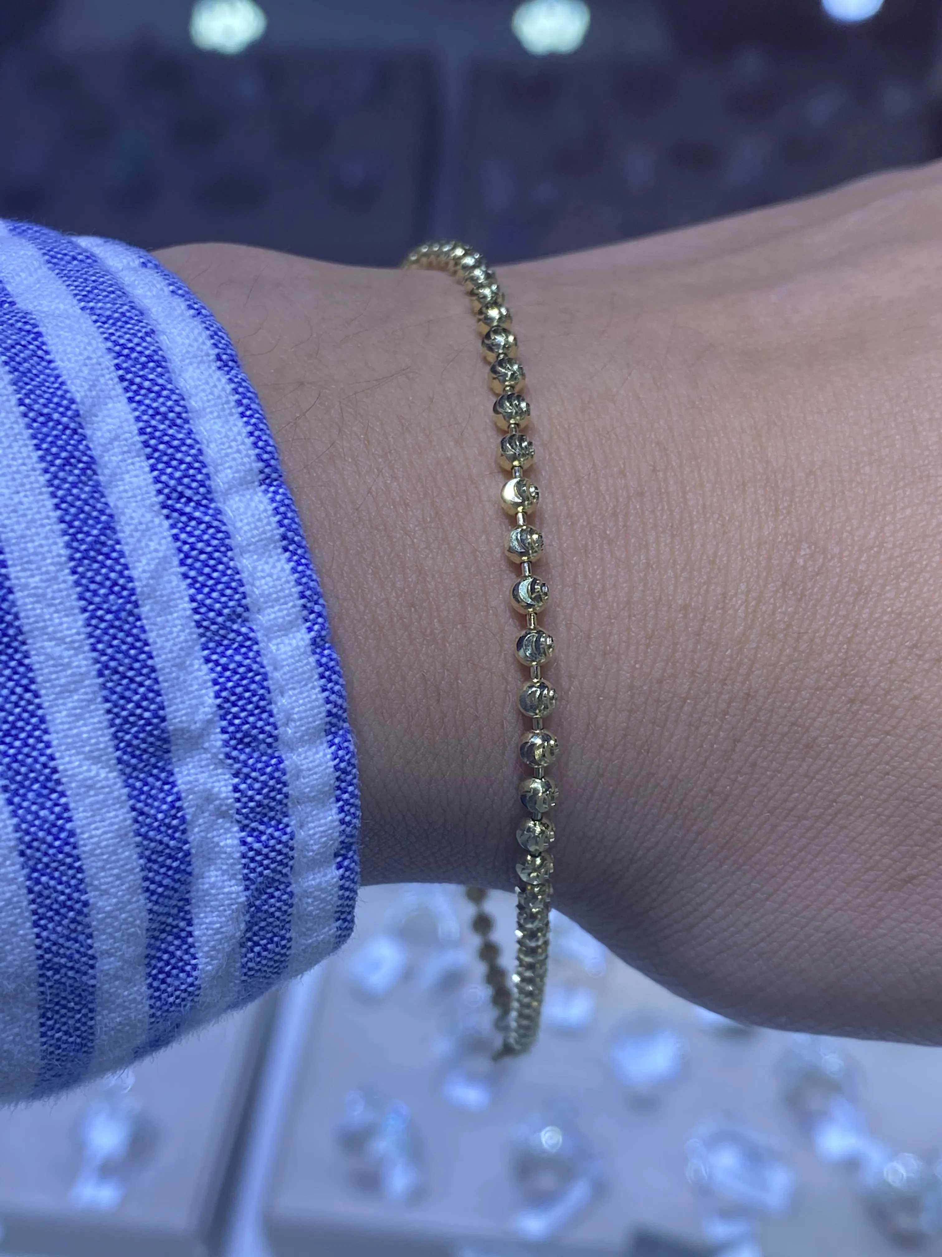 14K Yellow Gold Diamond Cut Ball Bracelet