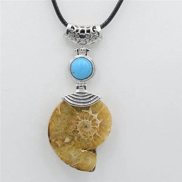 High Quality Natural Ammonite Shell with Natural Stones Choker