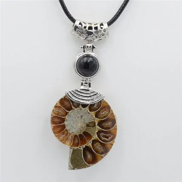 High Quality Natural Ammonite Shell with Natural Stones Choker