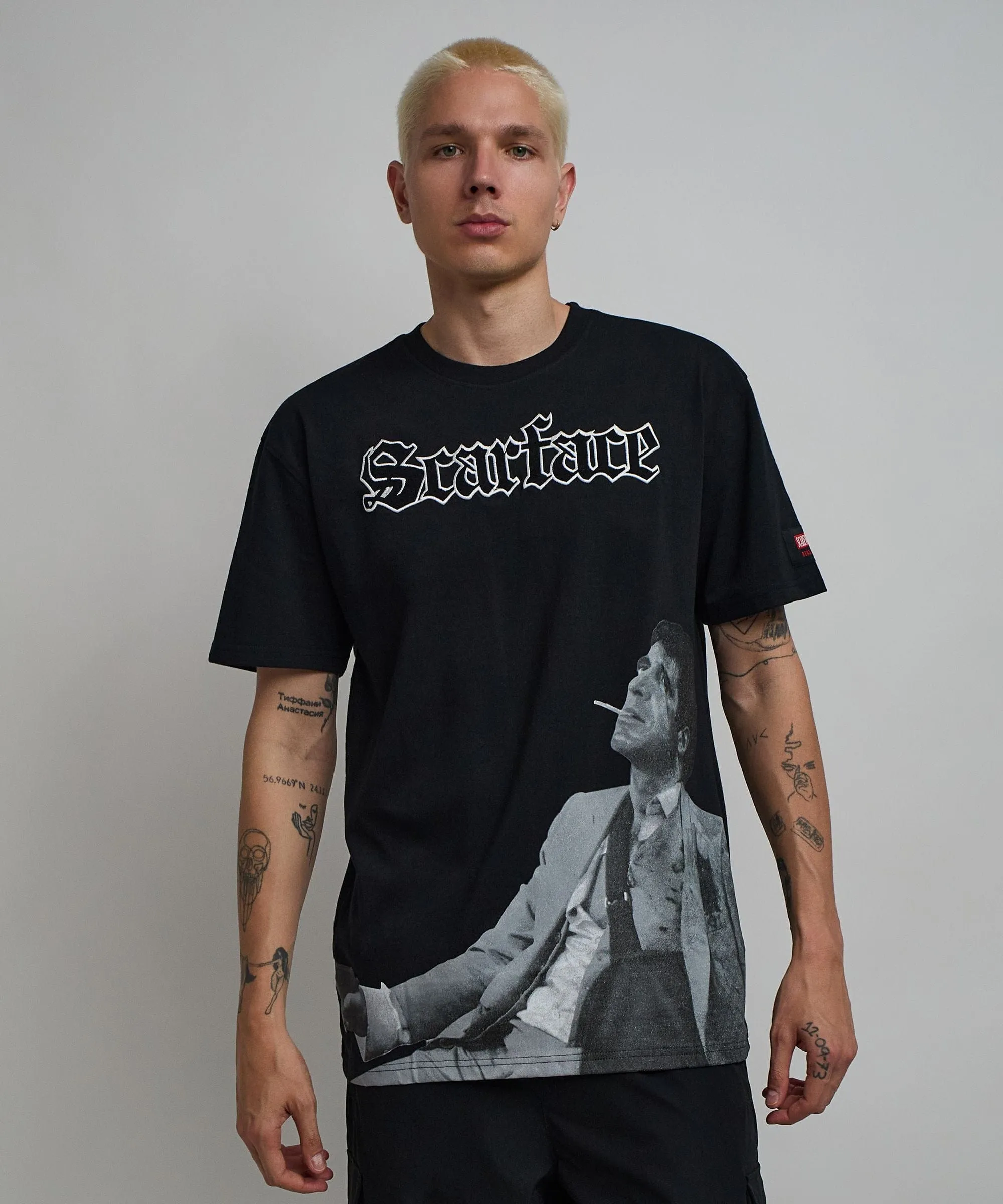 Scarface Old English Short Sleeve Tee - Black