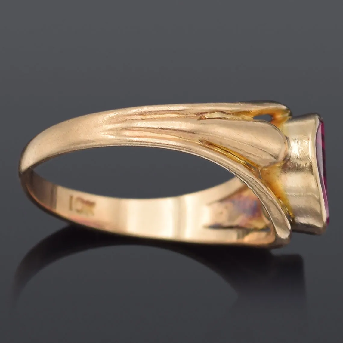 Vintage 10K Yellow Gold 1.19 Carat Ruby Band Ring