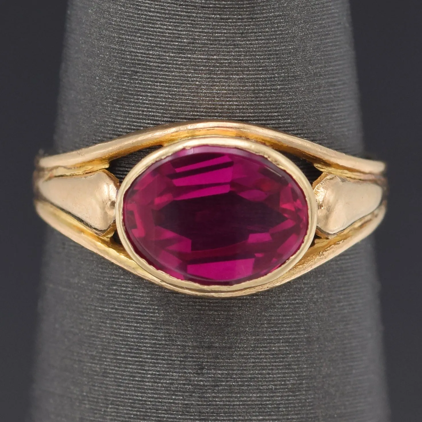 Vintage 10K Yellow Gold 1.19 Carat Ruby Band Ring