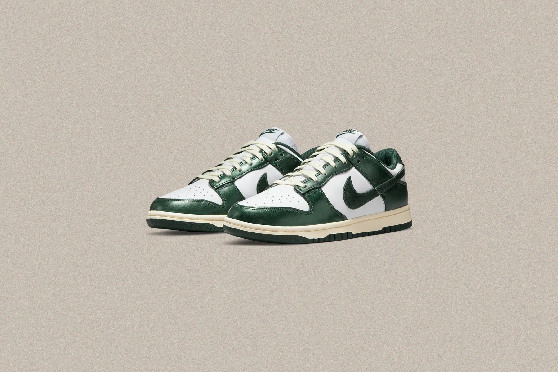 Women's Dunk Low `Vintage Green` - White/Pro Green/Coconut Milk